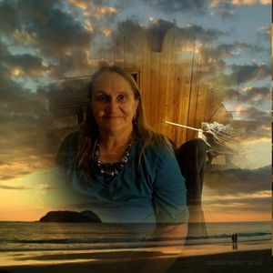 Meet your Posher, Debbie